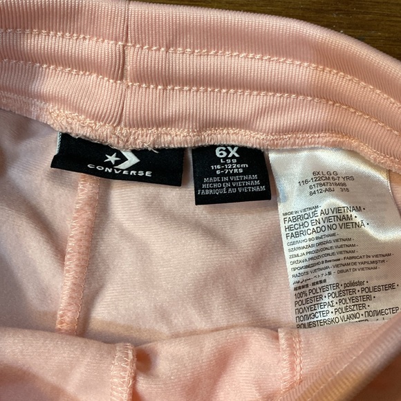 Converse joggers size 6 for little girl - Picture 2 of 2